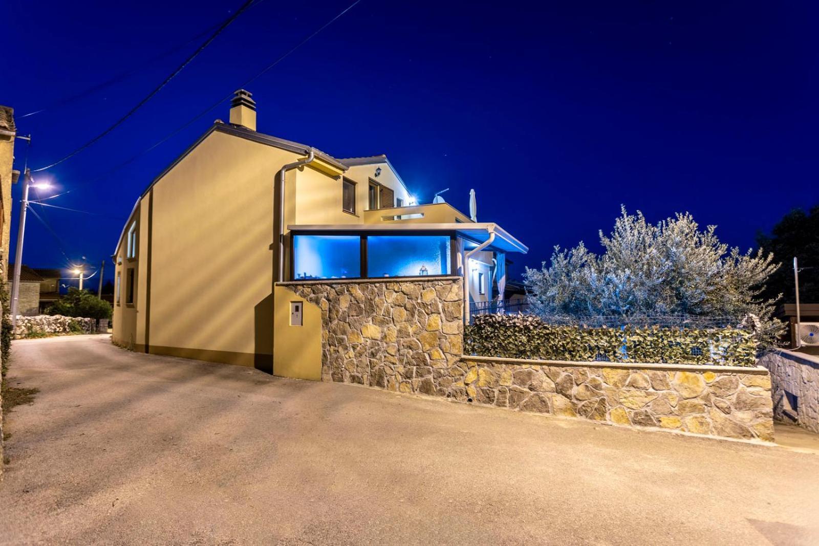 Holiday Home Svjetlana Рисика Екстериор снимка