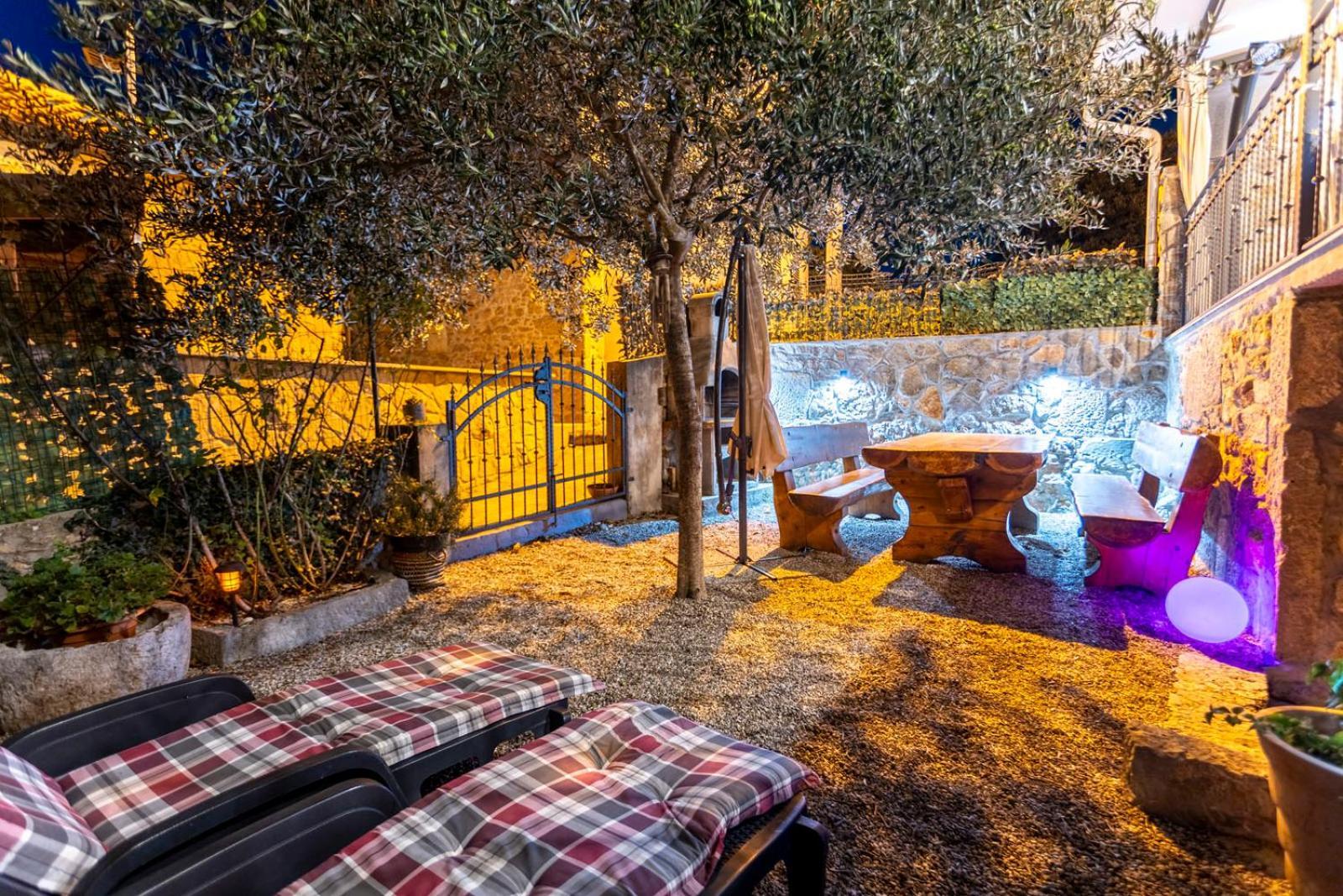 Holiday Home Svjetlana Рисика Екстериор снимка