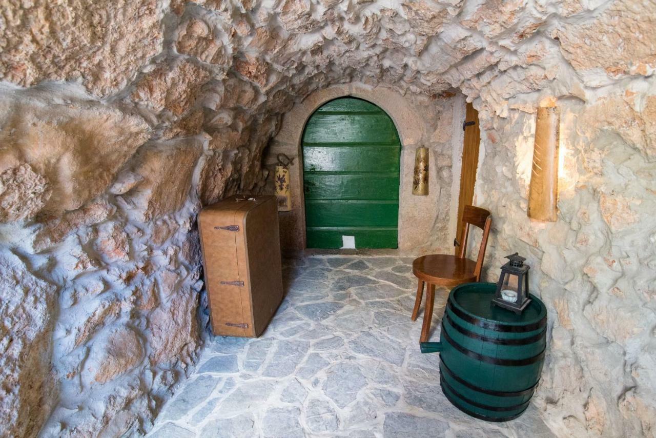 Holiday Home Svjetlana Рисика Екстериор снимка